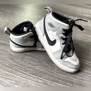 Toddler Jordans size 9c